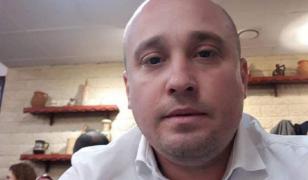 Cosmin e din Piteşti