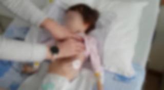 Copila din Botoşani, care la 12 ani cântărea doar 6 kilograme, a murit. Fetiţa s-a stins pe patul de spital
