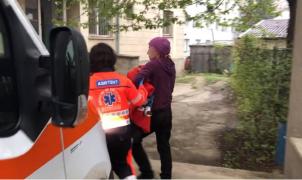 O mamă din Botoşani a vărsat peste copilul de 2 ani oala cu apă clocotită. Micuţul, în stare gravă