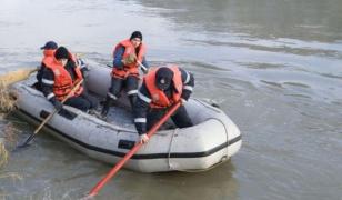 Bărbat din Sovata mort după ce a plonjat cu un ATV într-un lac