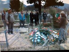 Rudele bărbatului mort din Vulcan nu şi-au dat seama că au înmormântat pe altcineva