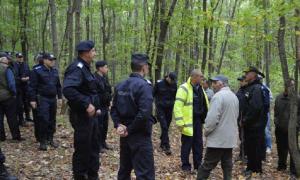 Mama şi copilul de 3 ani rătăciţi de ieri în pădure la Braşov au fost găsiţi