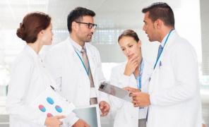 Spitalul din Treviso anunţă că angajează medici români şi oferă un salariu de 2500 de euro pe lună (Video)