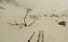 Zăpadă cu nisip adus de un val de aer din Sahara