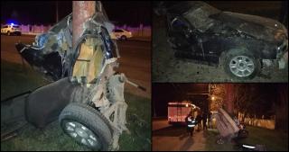Imagini de coşmar în Moldova. BMW rupt în două, jumătate din maşină aruncată 60 de metri după impact
