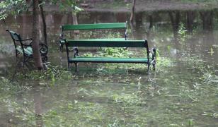 Furtună în Bucureşti