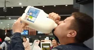 Nan s-a plâns că laptele din China e mai scump decât cel din Australia