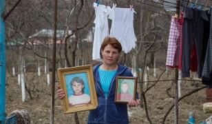 Preţul plătit de româncele plecate la muncă în Italia