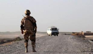 Un militar român şi-a împuşcat doi colegi, din greşeală, în baza din Afganistan