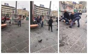 Un român pe jumătate dezbrăcat se luptă cu 3 poliţişti, în piaţa Garibaldi, din Napoli (Video)