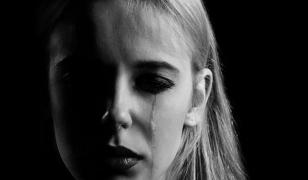 Dosar penal în cazul elevei terorizate de o profesoară la Năvodari