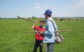 Băiatul ținut în sclavie la Găești