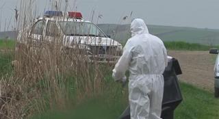 Polițiști la locul unei crime