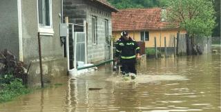 Peste 5.000 de pompieri au fost la datorie în vacanţa de Paşte şi 1 mai