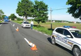 Trupul neînsufleţit al unei persoane, descoperit pe marginea şoselei, în Neamţ, pe DN 15B