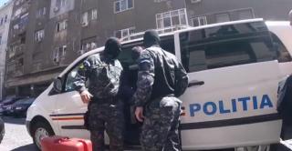 Mai mulţi membri ai celebrului clan interlop Duduianu au fost reţinuţi aseară, în Capitală