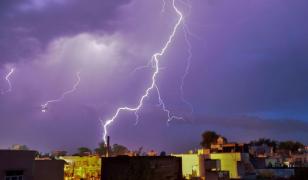 Ploi torenţiale şi grindină, vremea în Bucureşti, în următoarele 24 de ore