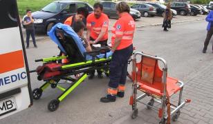 Copil de 12 ani înjunghiat