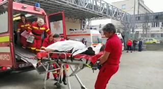 O femeie s-a prăbuşit cu parapanta la Erbiceni, în Iaşi, suferind multiple traumatisme, luată de elicopterul SMURD