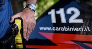 Românul a încercat să-i cumpere pe carabinieri cu 200 de euro