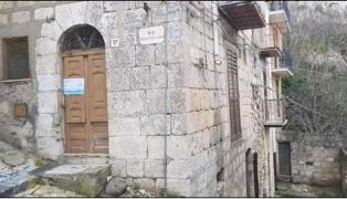 Cei care îşi cumpără case la un euro trebuie să le renoveze