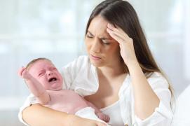 Femeia a declarat că a recurs la gestul extrem pentru că bebeluşul plângea prea mult