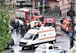 Beat, fără permis şi urmărit de Poliţie, un tânăr la volanul unui Audi a făcut 3 victime, printre care 2 copii