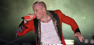 Solistul de la The Prodigy se despărţise de iubită după o relaţie de doi ani şi jumătate