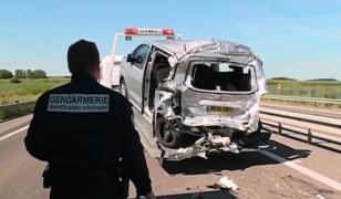 Imagini de la teribilul accident din Franţa în care trei români au murit