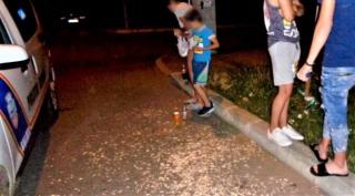 Amendă uriaşă pentru spartul de seminţe în faţa blocului, la Galaţi