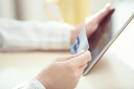 Fraudă prin SMS, în numele ANAF. Românii sunt păcăliţi că li se returnează o sumă mare de bani