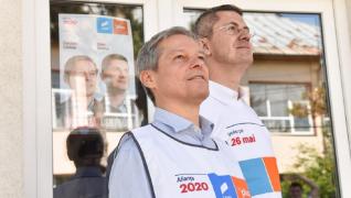 Liderii USR PLUS, mesaj identic pe Facebook