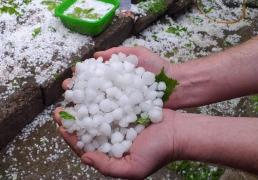 Alertă meteo cu efect imediat. 19 judeţe lovite acum de fenomene meteo exteme