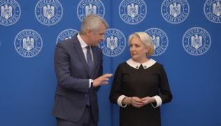 Viorica Dăncilă și Eugen Teodorovici la o conferință de presă