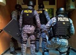 Mai multe persoane din Vâlcea vindeau ingrediente pentru fabricarea dinamitei, nitroglicerinei şi alţi explozivi