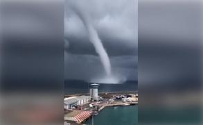 Trombă marină în portul Bastia, Franţa