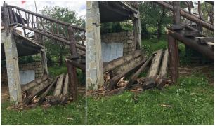 Opt turişti la spital, după ce au căzut prin treptele din lemn ale unei pensiuni din Braşov