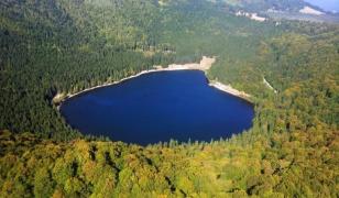 Vulcan sub lacul Sf. Ana