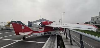 Proprietarul avioanelor a fost uimit de succesul pustiului