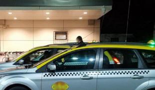 Taximetrist rămas fără permis, după două croissante