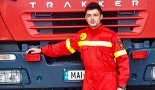 Povestea emoţionantă a lui Andrei, un tânăr care calcă pe urmele eroului său