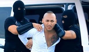 Dani Mocanu, săltat de mascaţi pentru un videoclip de pe YouTube