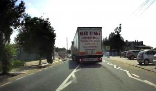 Şofer de TIR, la un pas de tragedie după o şicanare în trafic: 'Oricum mă urc pe tine'