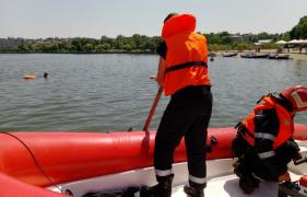 Alertă în Tulcea, pompierii caută un băiat dispărut sub apă în lacul Ciuperca (Video)