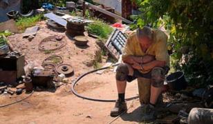 Gheorghe Dincă a început să plângă în timpul percheziţiilor la casa sa din Caracal