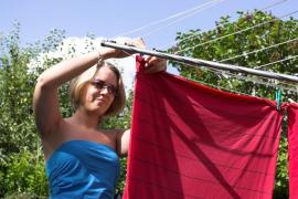 O menajeră româncă cu referinţe excelente şi-a stricat reputaţia furând din casa unei italience foarte bogate, crezând că nu se observă