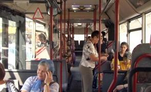 Un şofer de autobuz din Cluj a prins 4 hoţi de buzunare, după ce a vazut cum au jefuit o călătoare