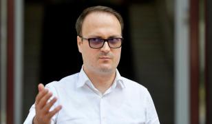Alexandru Cumpănașu într-o declarație de presă
