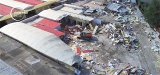 Complexul Europa, demolat în această dimineaţă. Buldozerele pun toate construcţiile la pământ (Video)