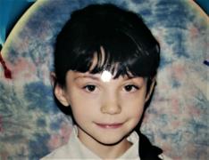 Alertă pentru Nicoleta, o fetiţă de 8 ani care a dispărut de pe stradă. Familia e disperată, poliţiştii cer ajutorul